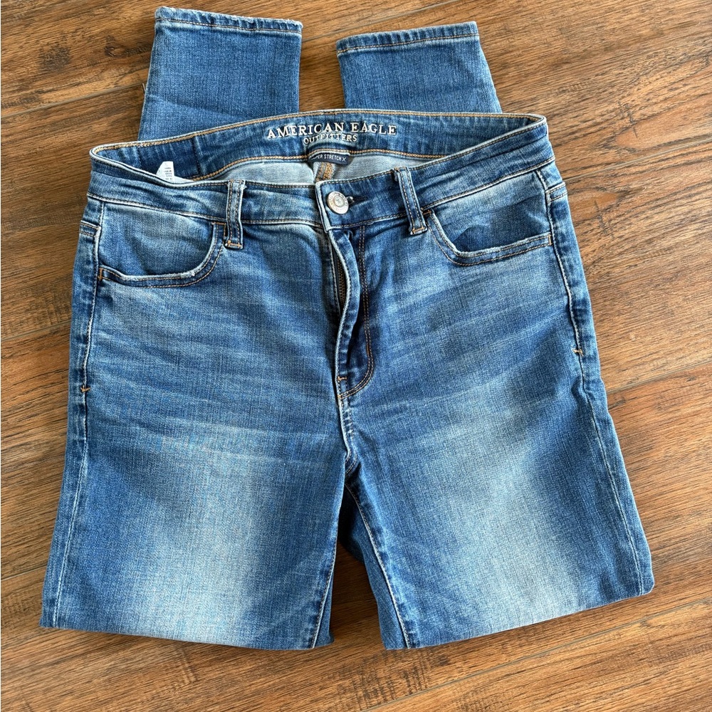 American Eagle Outfitters High Rise Blue Jeans